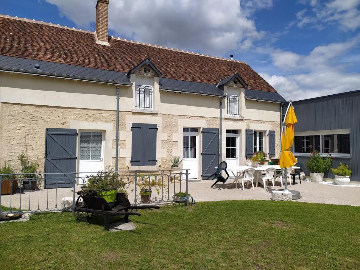 Les Ormeaux Hotel Oisly Bagian luar foto